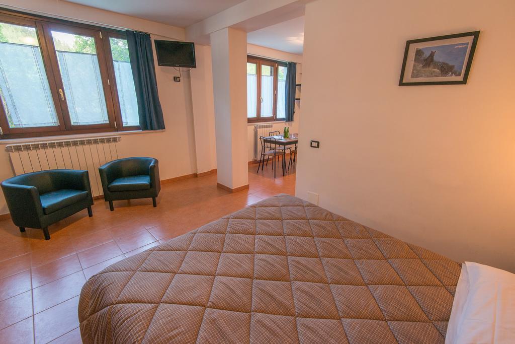 Albergo Della Corte Пескассероли Экстерьер фото